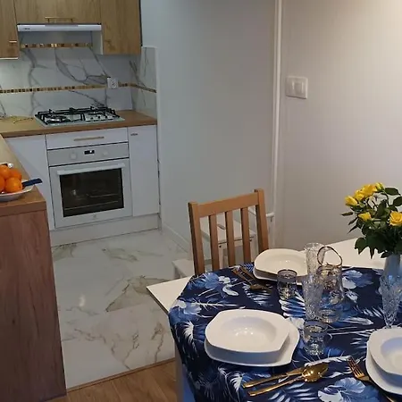 Apartament Sztygara Mikolów Exteriér fotografie